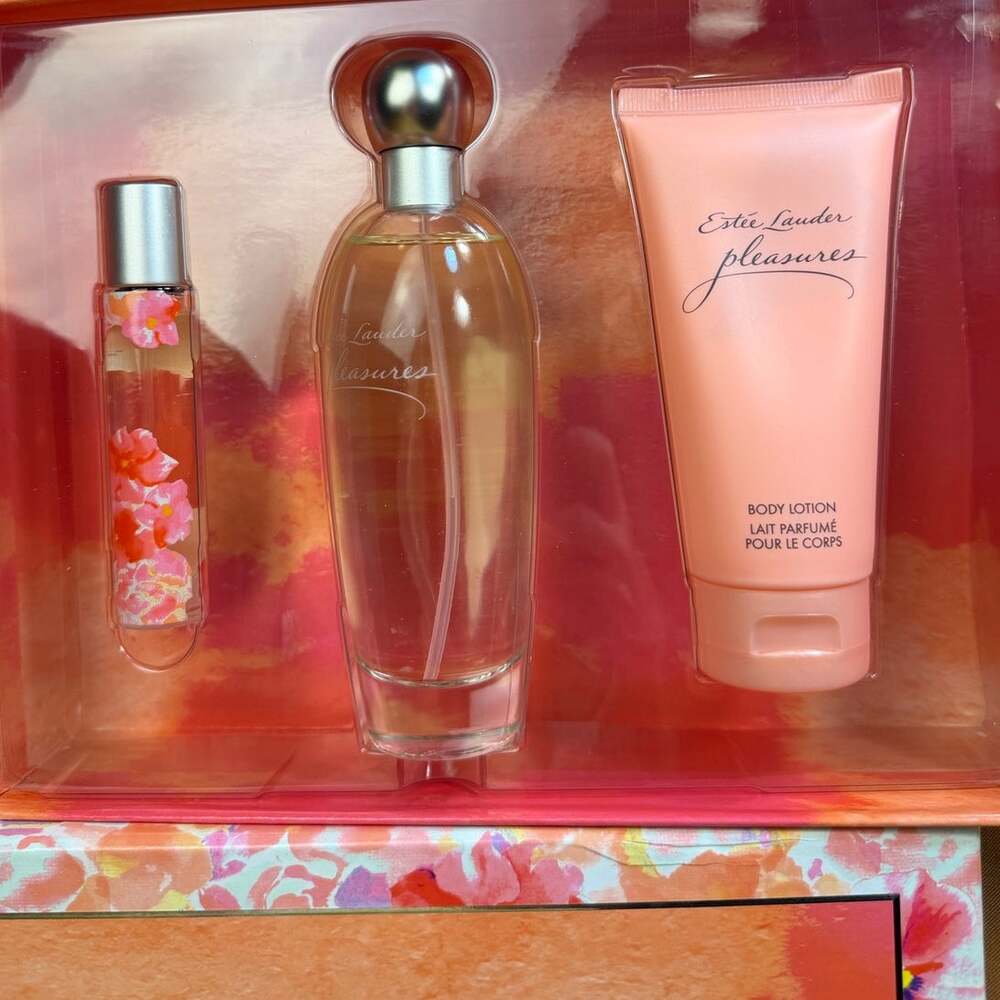 Estée Lauder Pleasures Gift Set Womens Fragrance Collection NIB GiftForHer